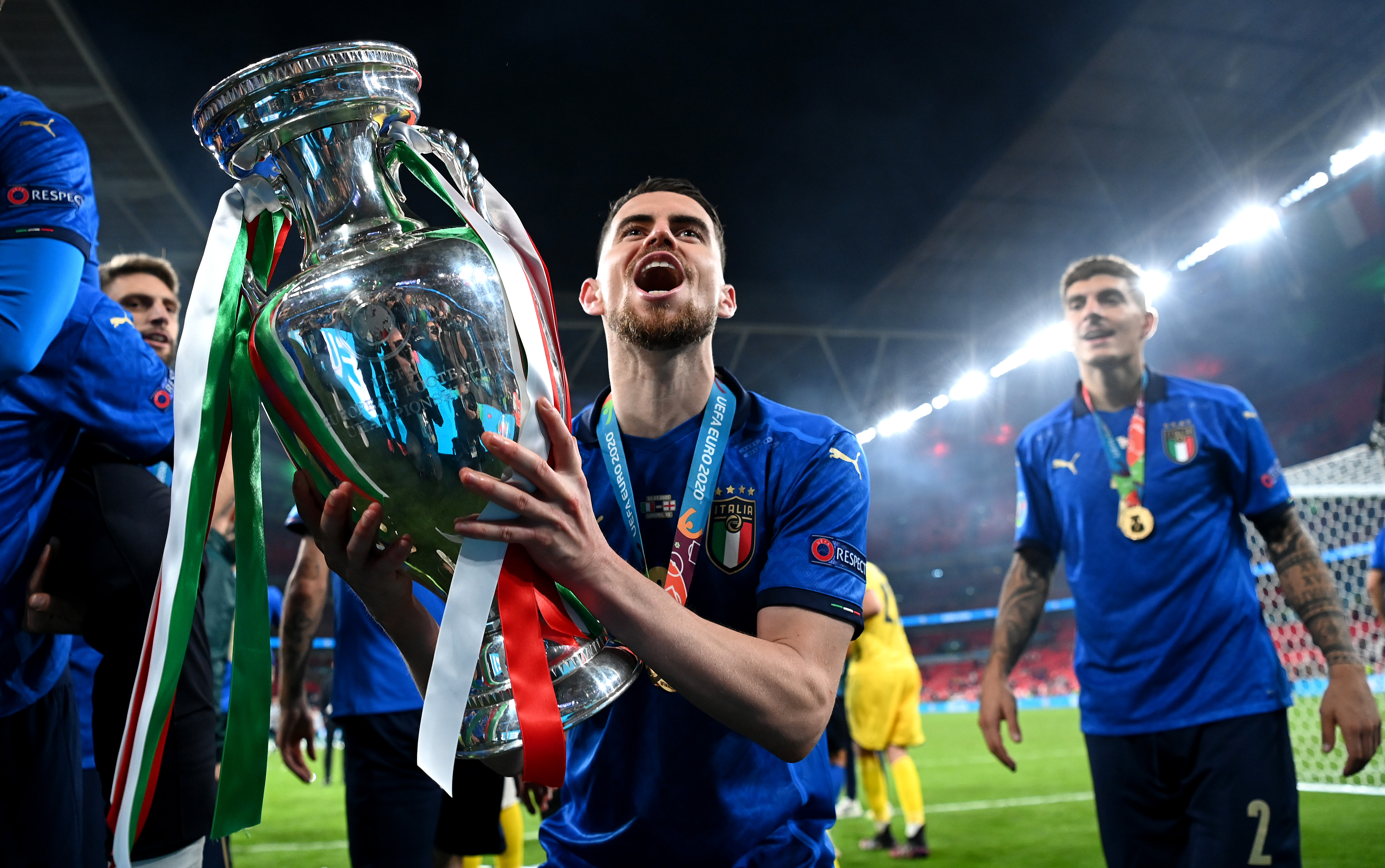 有媒体人直 有媒体人直