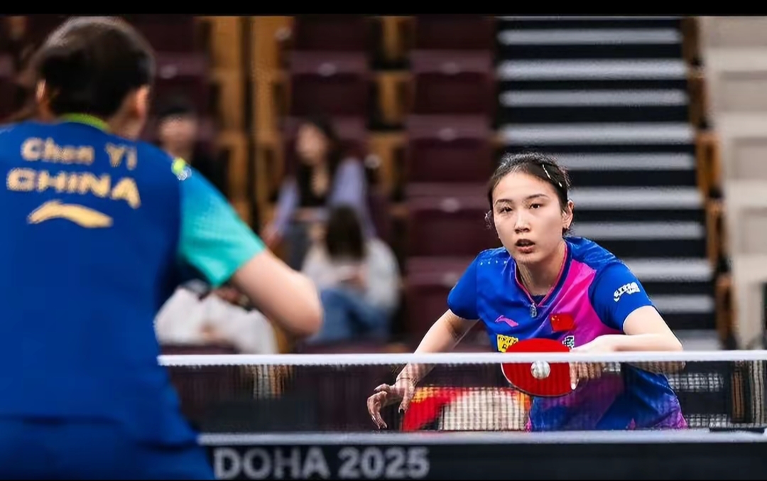 更能透露出 更能透露出