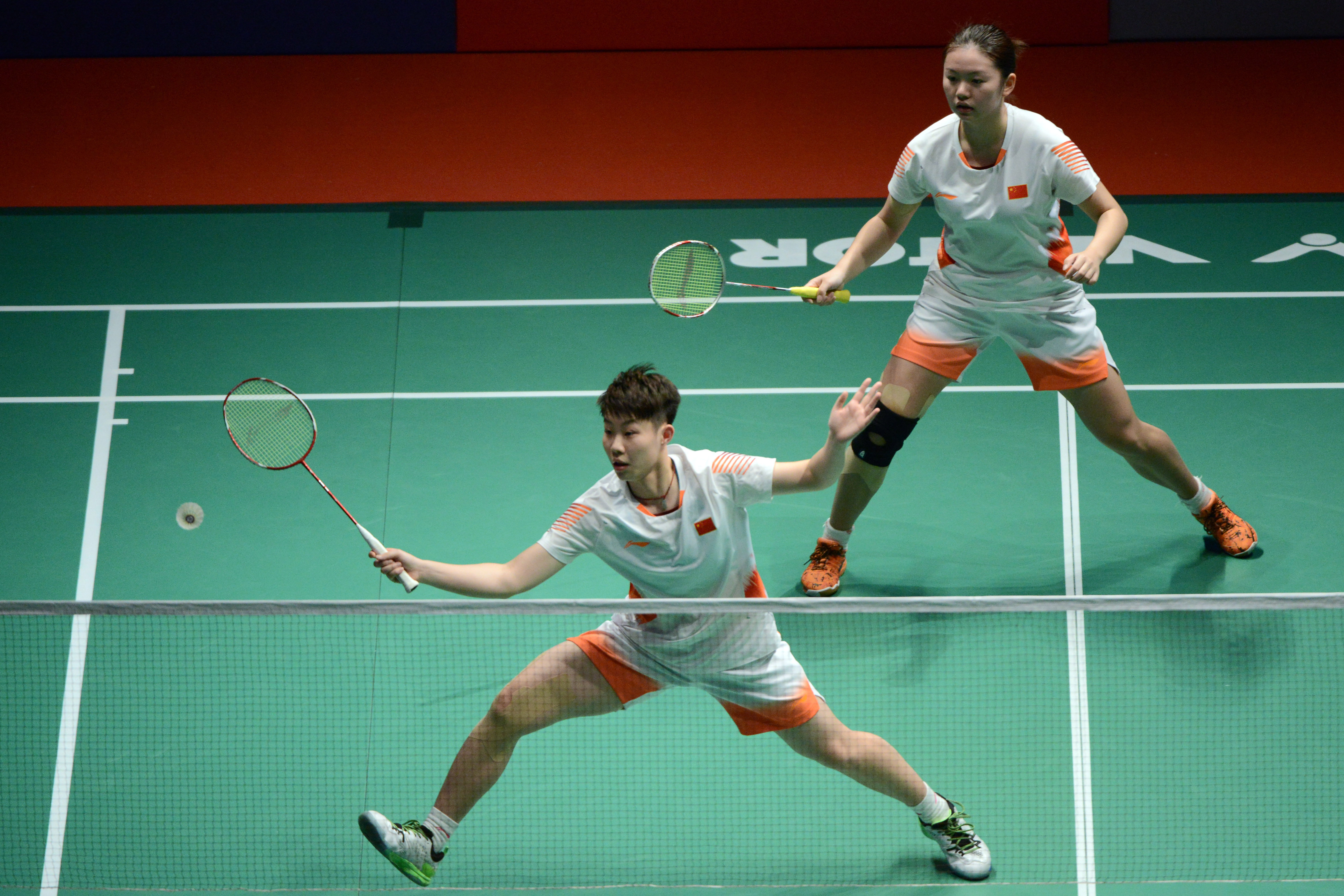 体育直击CBA：顽强拼搏 青岛122-135不敌广东